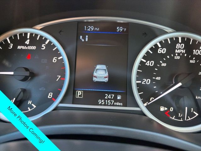 2019 Nissan Sentra SV photo 4