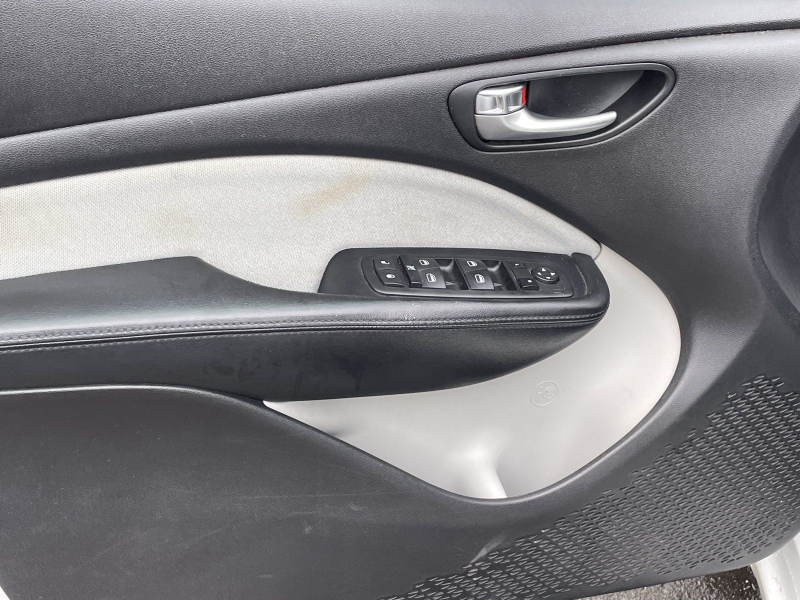 2015 Dodge Dart SXT photo 21