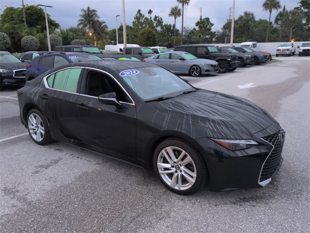 2024 Lexus IS 300 photo 2