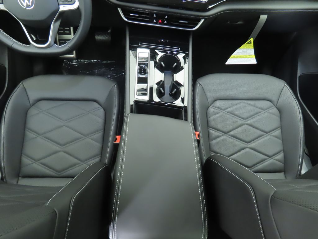 2026 Volkswagen Atlas SE Technology photo 16
