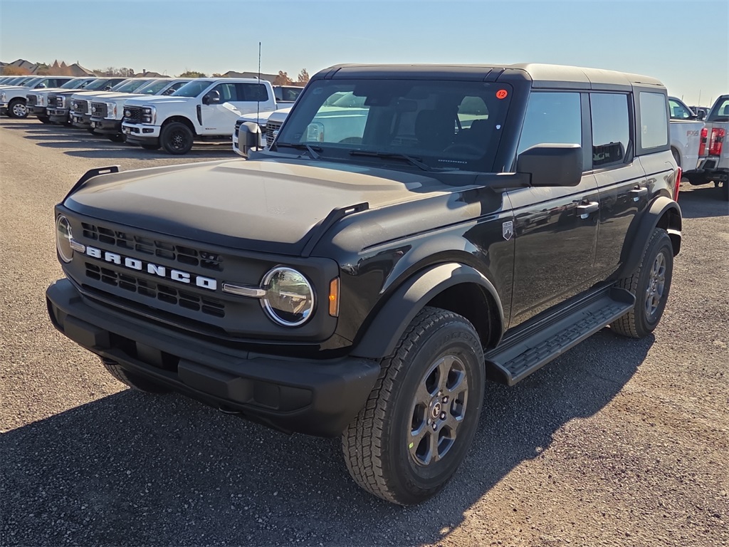 2025 Ford Bronco 4-Door Big Bend's photo