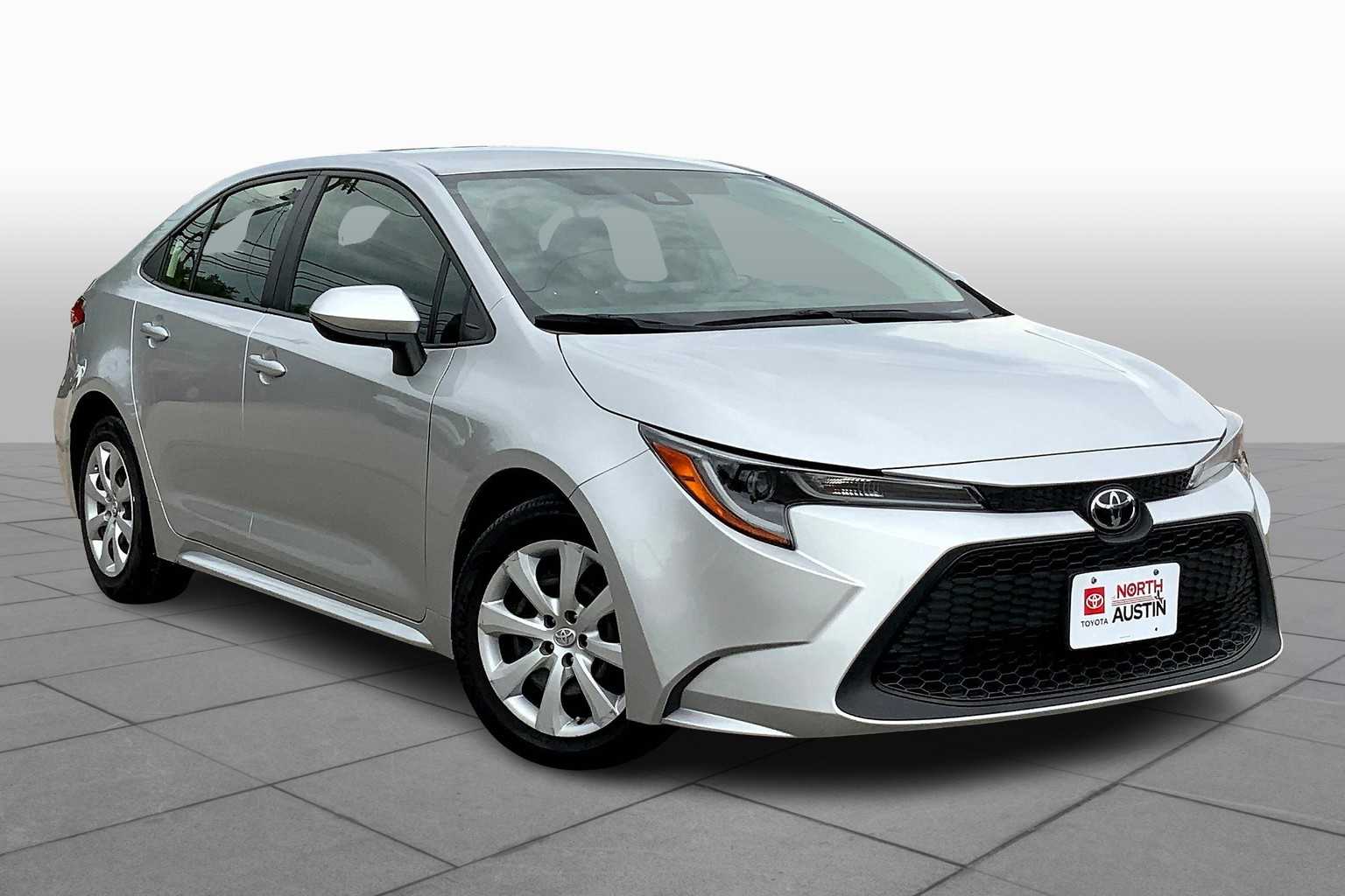 Used 2022 Toyota Corolla LE with VIN JTDEPMAE2NJ212676 for sale in Northfield, Minnesota