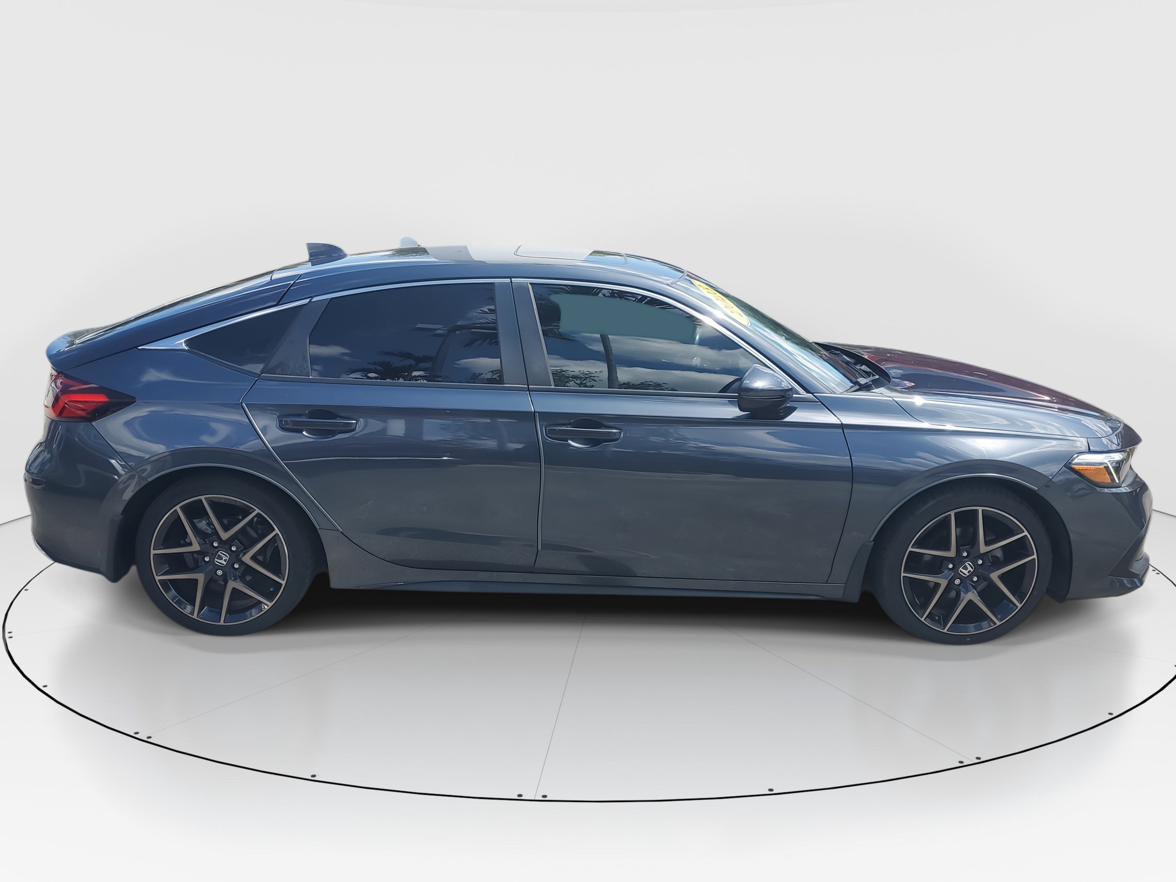 2023 Honda Civic Hatchback Sport Touring photo 2