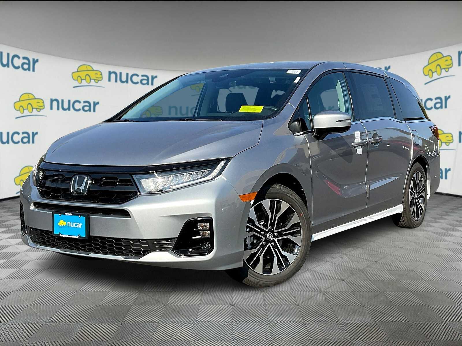 2026 Honda Odyssey Elite photo 3