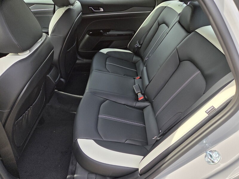 2026 Kia K5 GT-Line photo 7