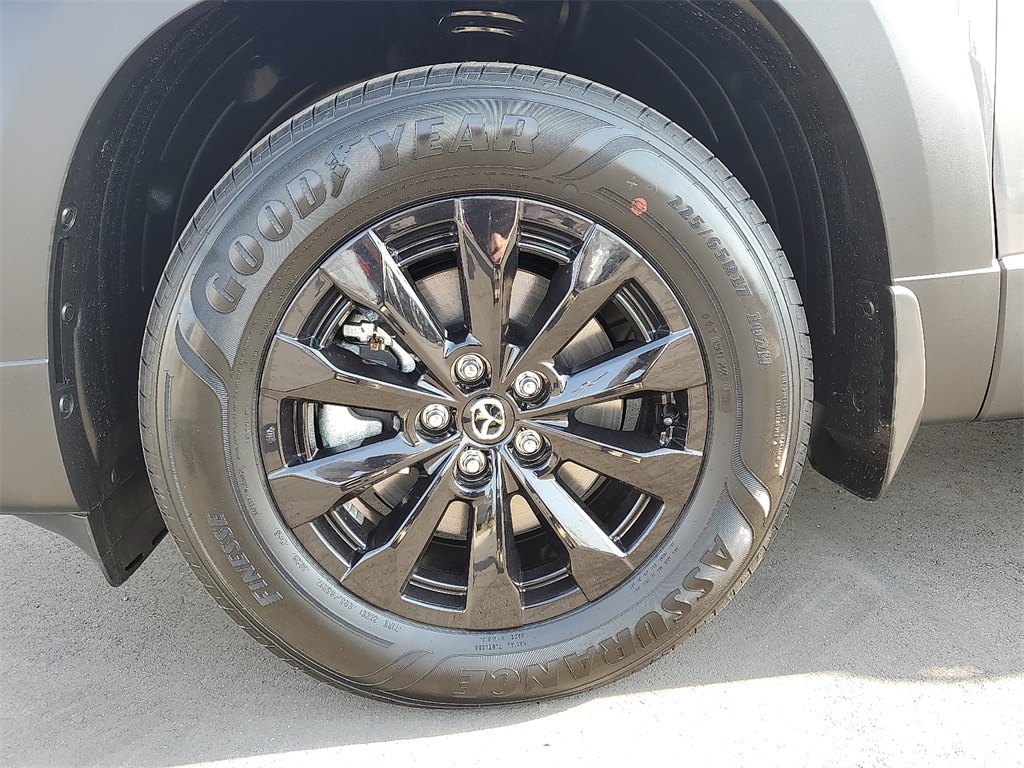 2025 Mazda CX-50 Preferred photo 20