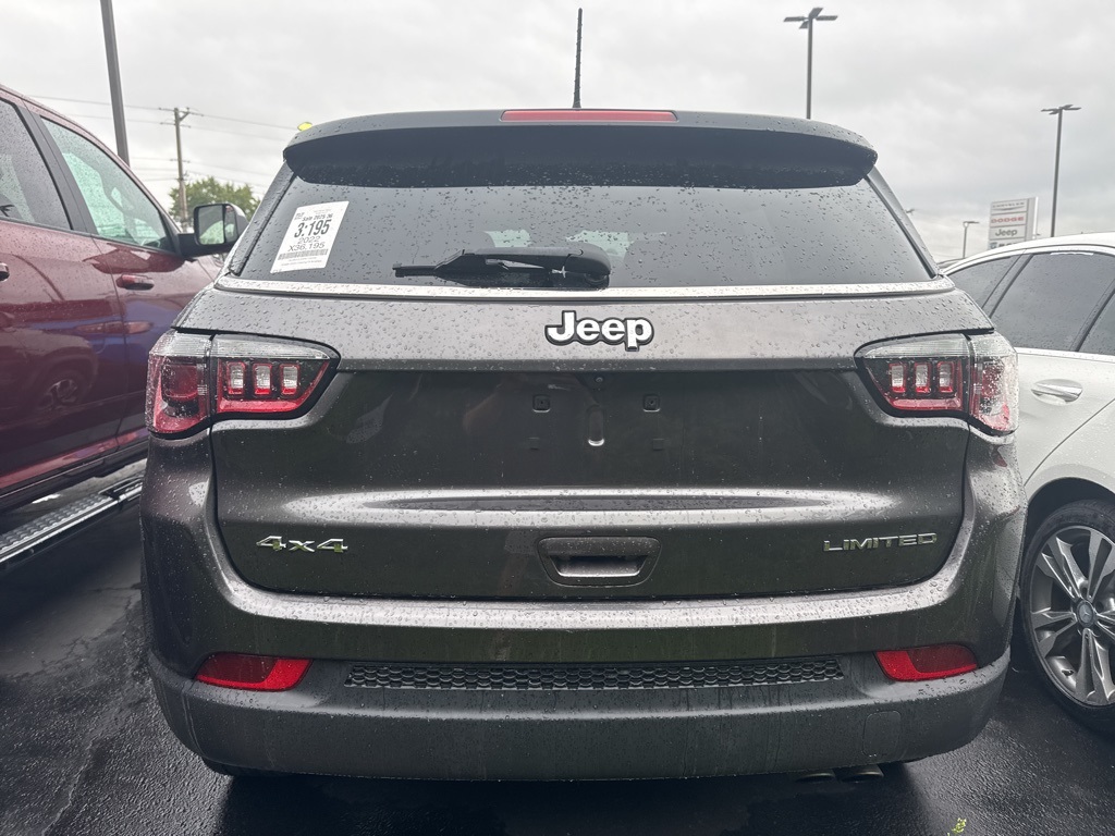 2022 Jeep Compass Limited photo 4