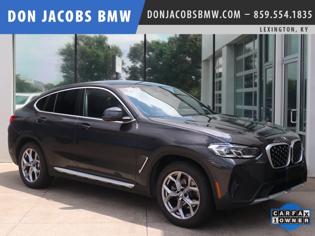 2025 BMW X4 30i's photo