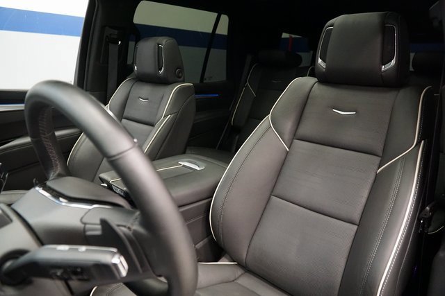 2025 Cadillac Escalade Sport photo 13