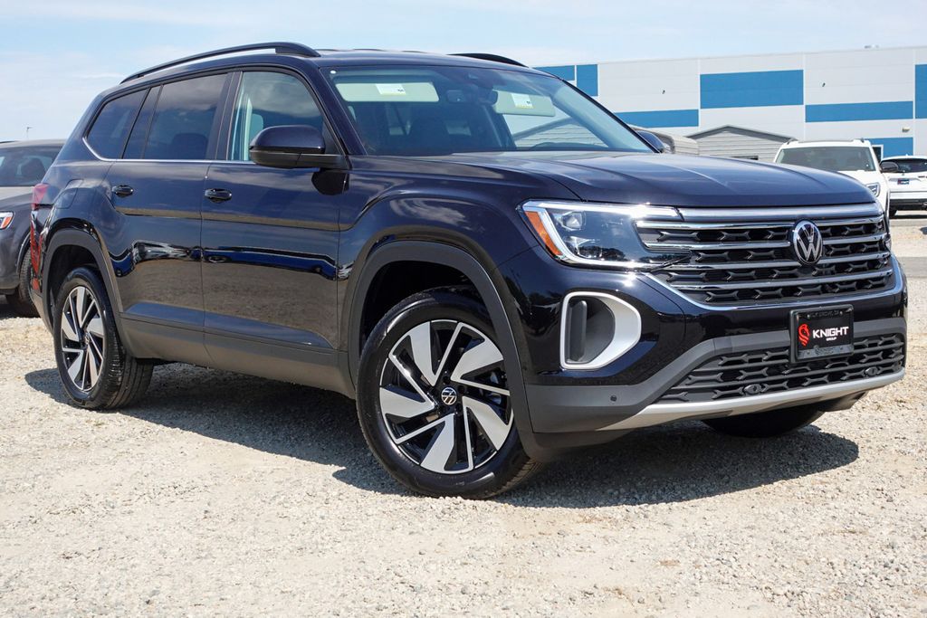 2026 Volkswagen Atlas SE Technology photo 2