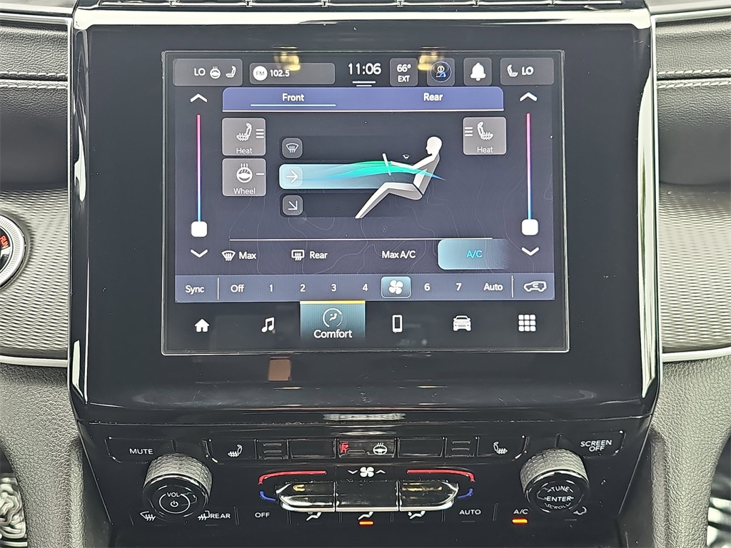 2024 Jeep Grand Cherokee Altitude photo 22