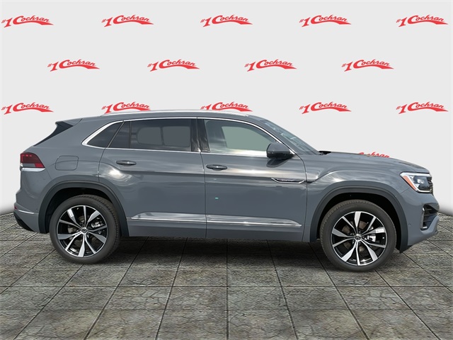 2025 Volkswagen Atlas Cross Sport SEL Premium R-Line photo 2