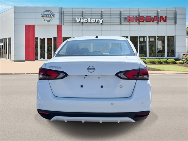 2025 Nissan Versa S photo 3