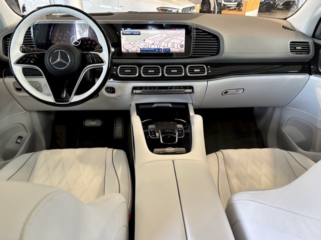 2025 Mercedes Benz GLS Maybach 600 4MATIC photo 29