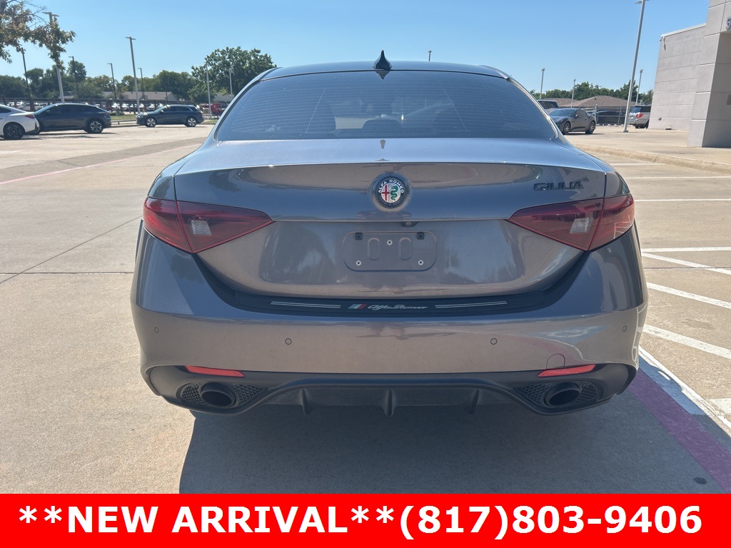 2020 Alfa Romeo Giulia Base photo 4