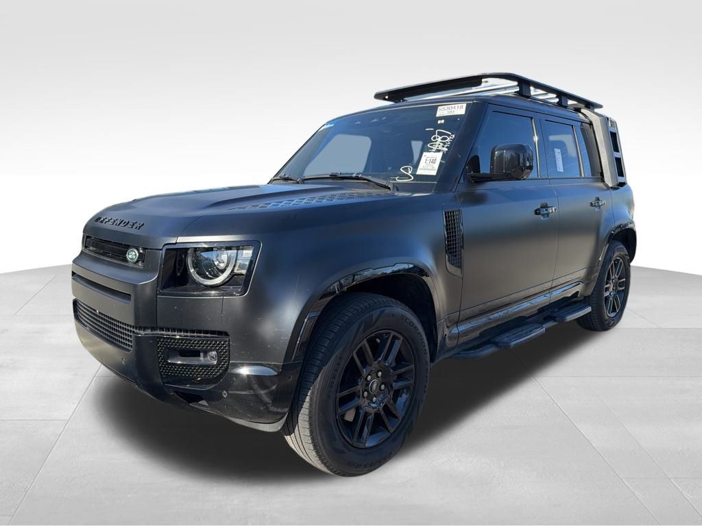 2024 Land Rover Defender X-Dynamic SE's photo