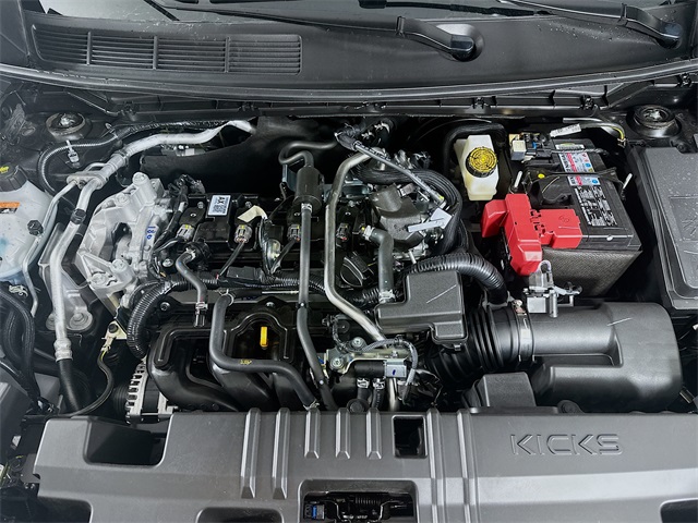 2026 Nissan Kicks SR photo 23