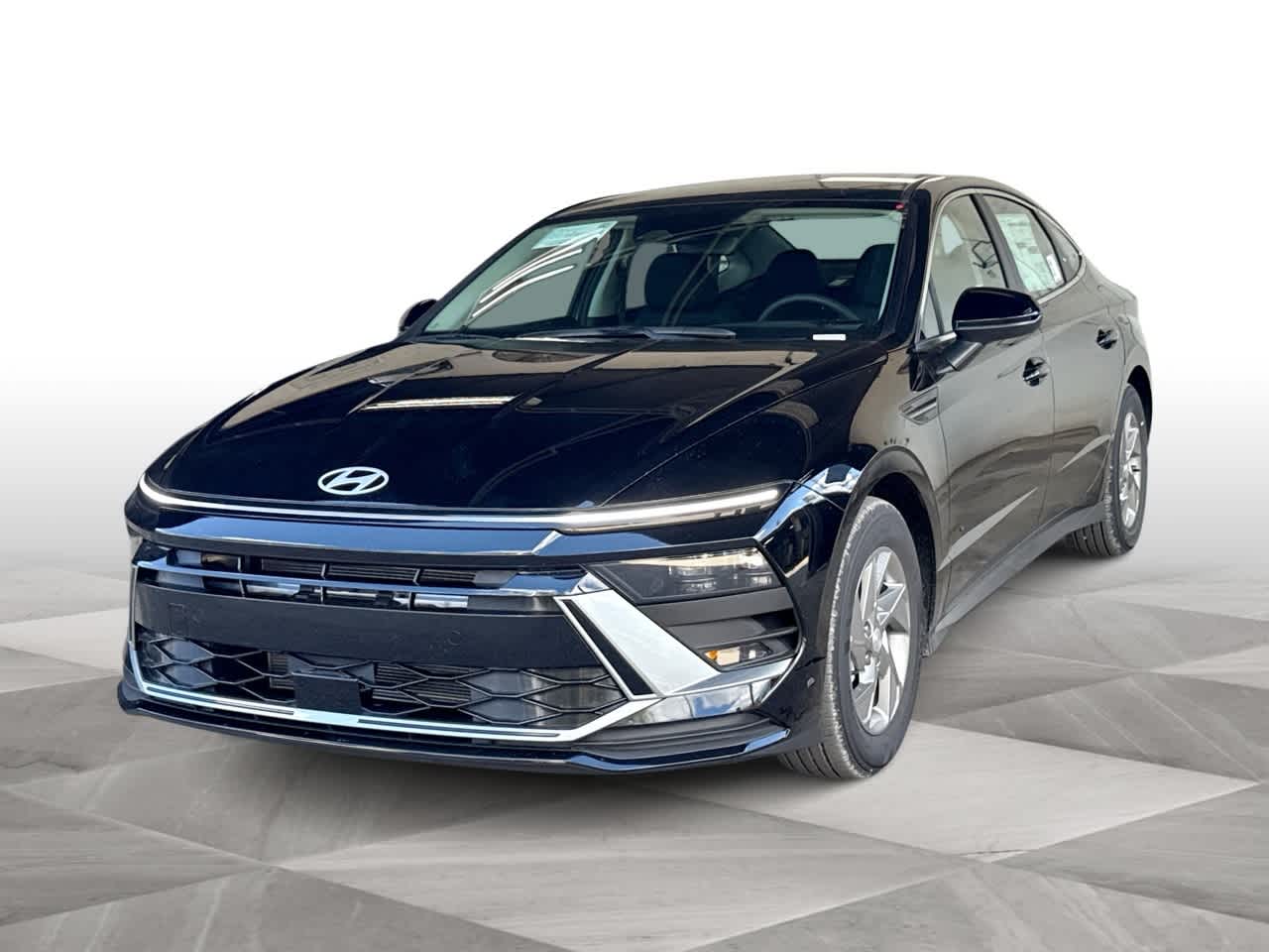 2026 Hyundai Sonata SE's photo