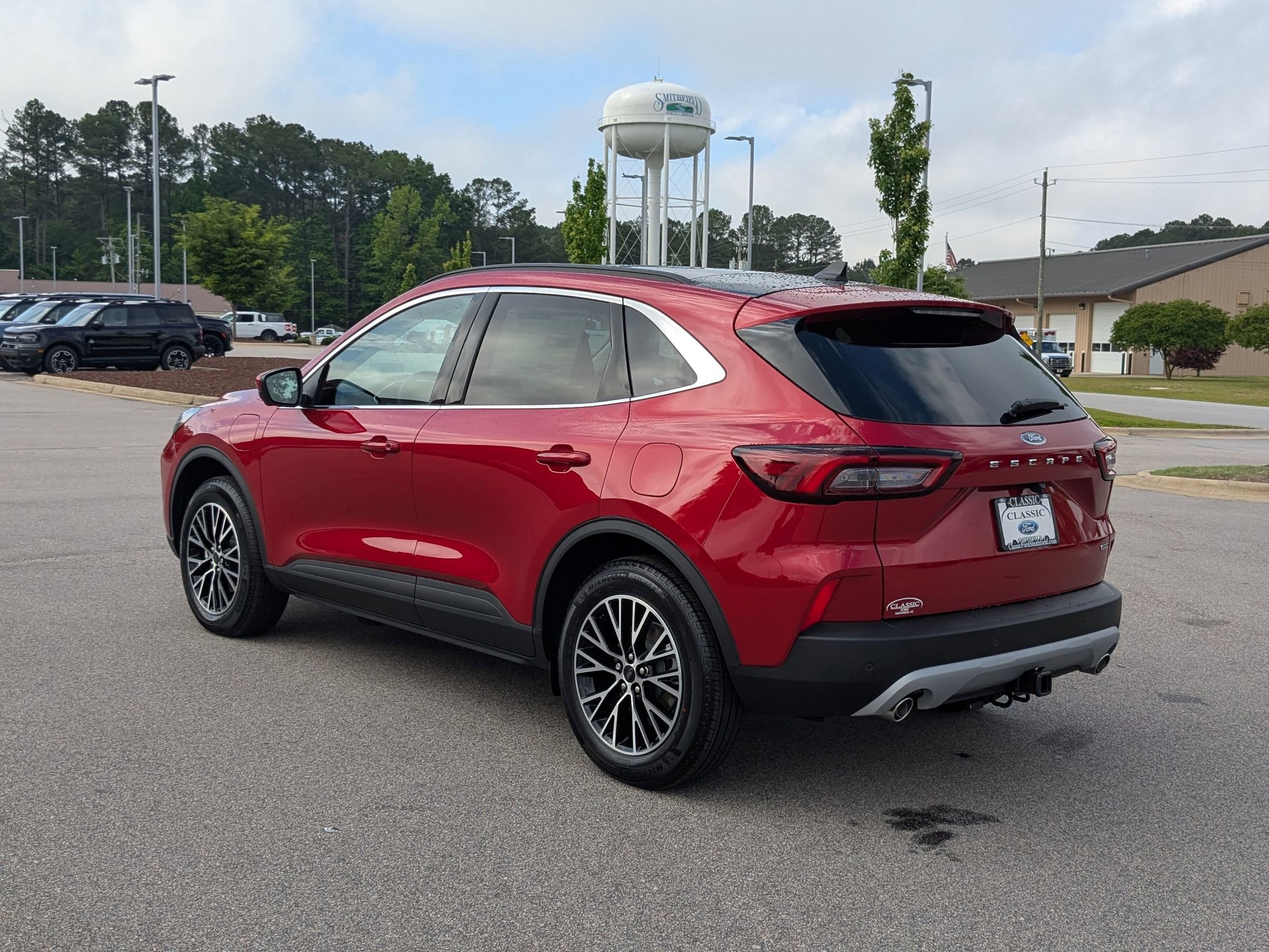 2025 Ford Escape Plug-In Hybrid photo 9