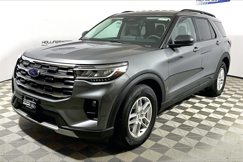 2026 Ford Explorer's photo