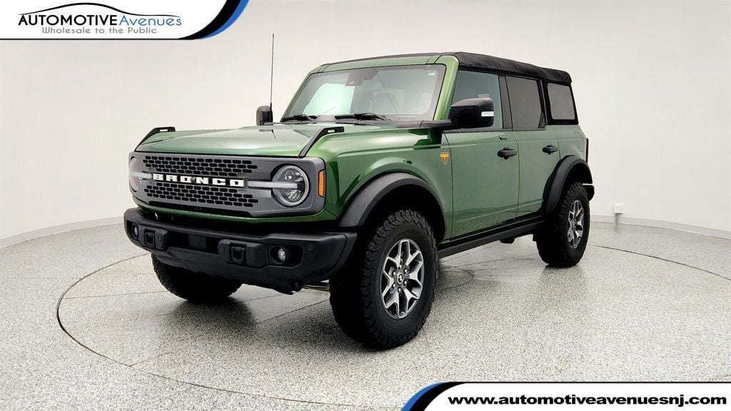 2023 Ford Bronco 4-Door Badlands