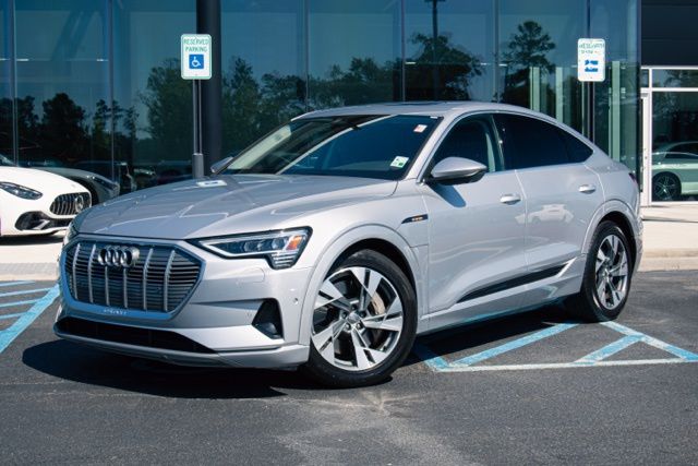 2020 Audi e-tron Sportback Premium Plus's photo