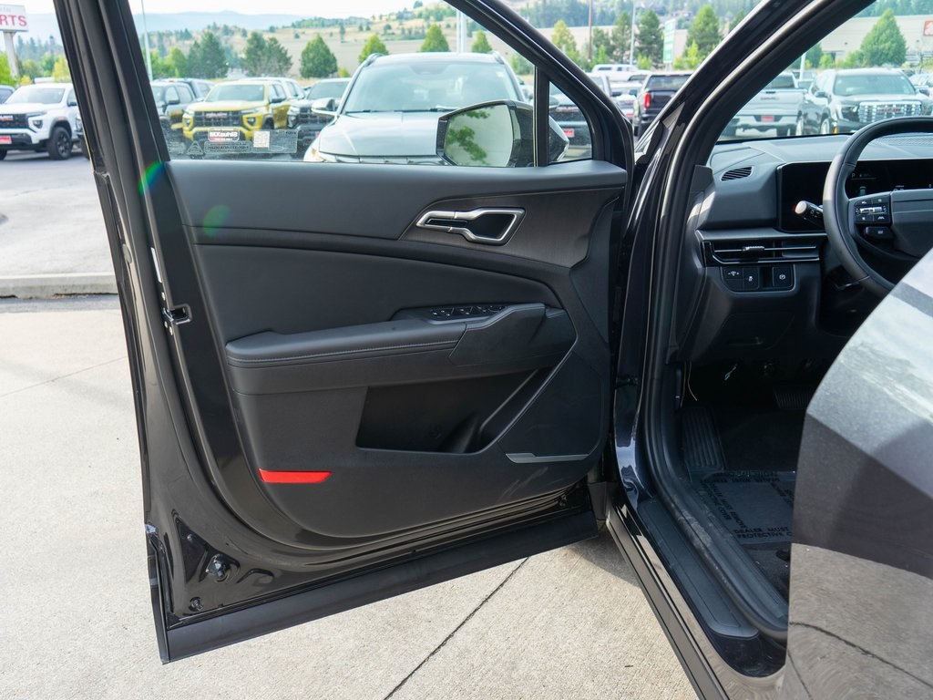 2026 Kia Sportage X-Line photo 12