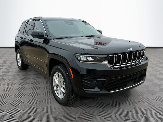2025 Jeep Grand Cherokee Laredo's photo