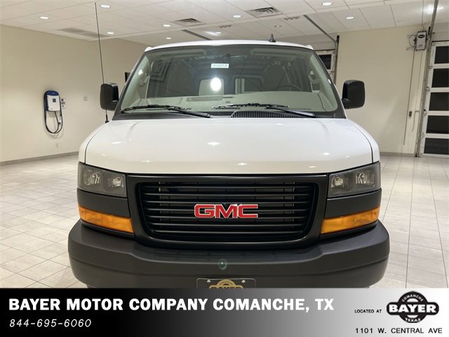 2025 Gmc Savana Cargo 2500 photo 3