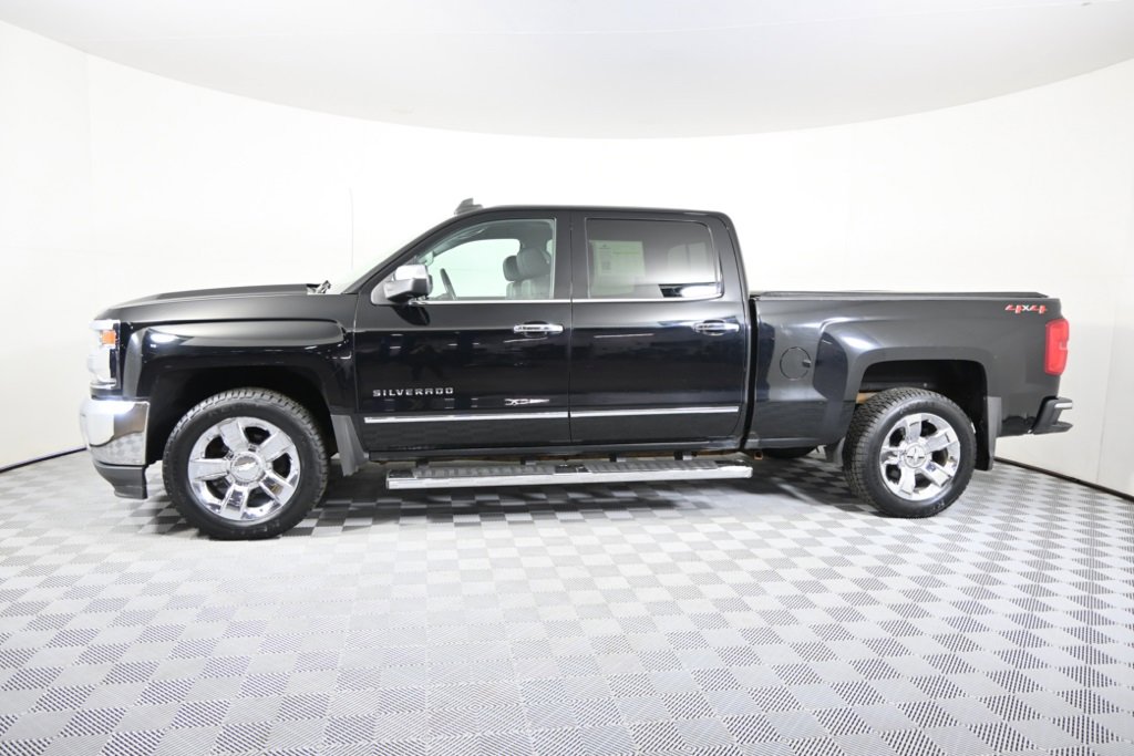 Used 2018 Chevrolet Silverado 1500 LTZ with VIN 3GCUKSEC0JG394686 for sale in Forest Lake, Minnesota