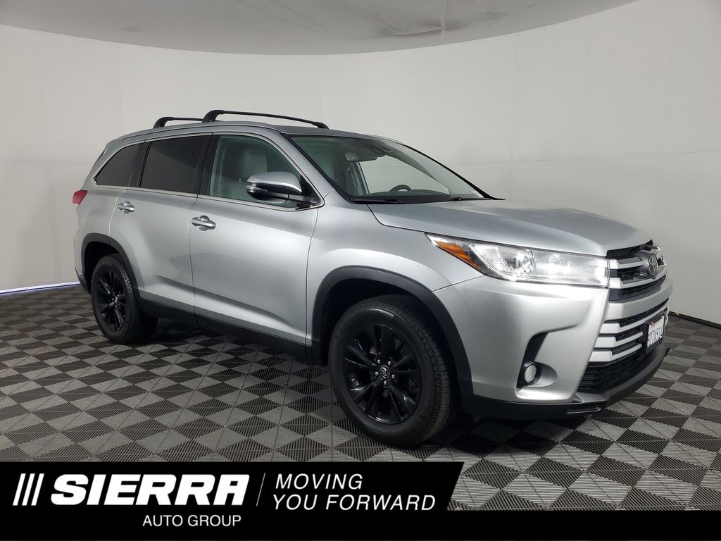 2019 Toyota Highlander XLE's photo