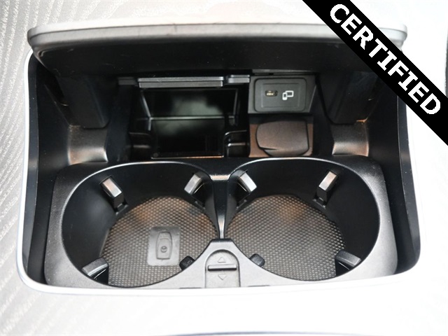 2022 Mercedes Benz E 350 photo 3