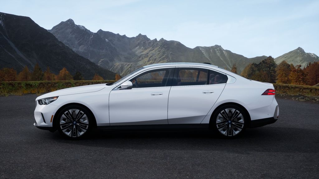 New 2025 Mineral White Metallic BMW eDrive40 image 29
