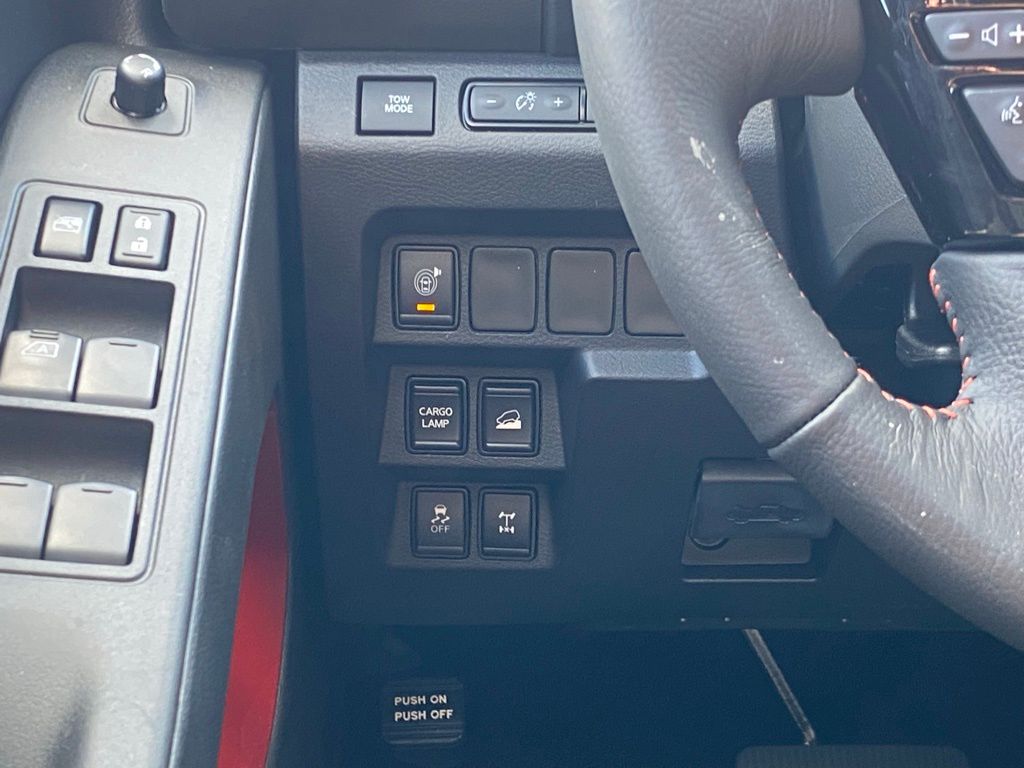 2025 Nissan Frontier PRO-4X photo 20