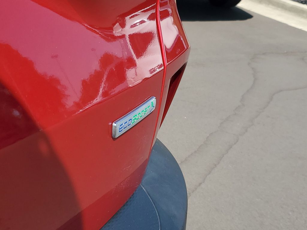 2020 Ford Escape SEL photo 29