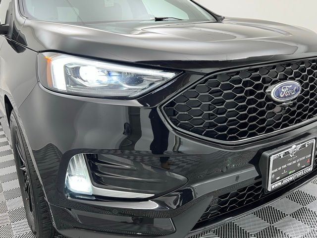 2022 Ford Edge ST photo 4