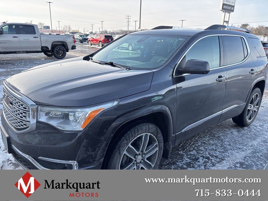 2017 GMC Acadia Denali's photo