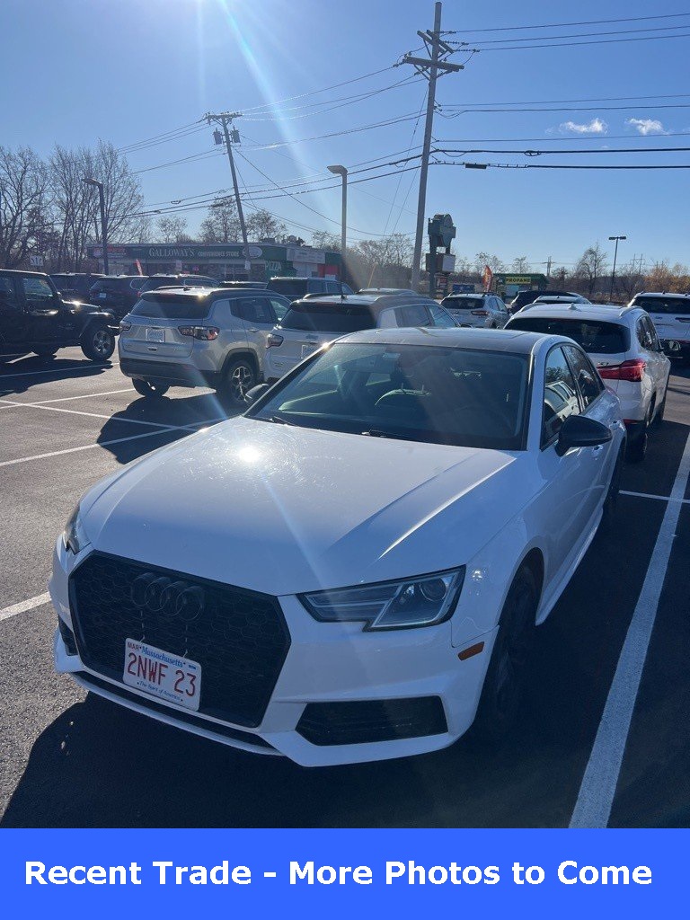 2017 Audi A4 Premium's photo