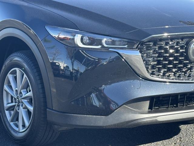 2023 Mazda CX-5 2.5 S Preferred photo 2