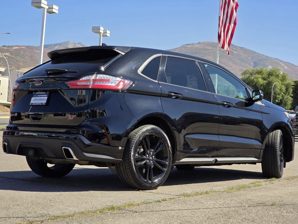 2019 Ford Edge ST photo 7