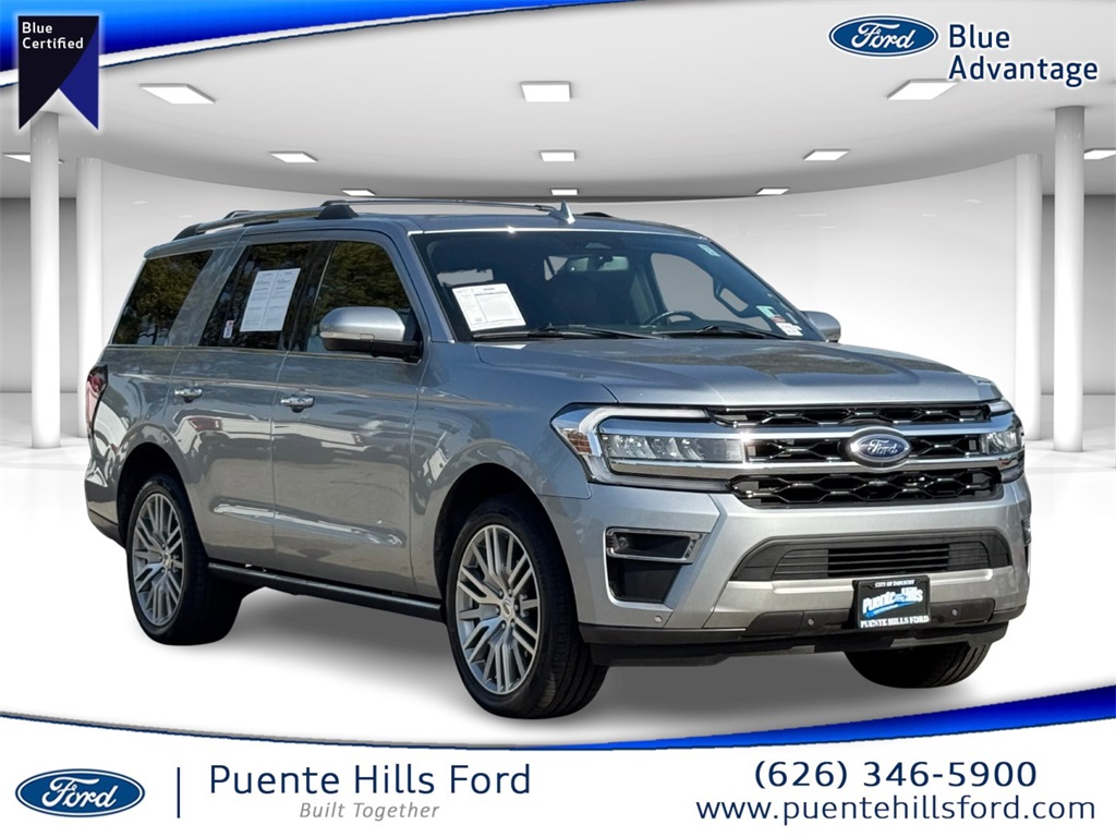 2024 Ford Expedition Limited's photo