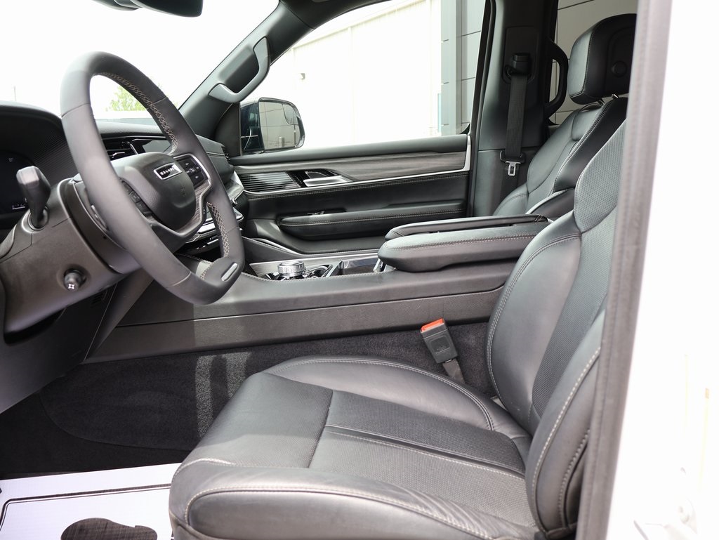 2024 Jeep Wagoneer Series III photo 23