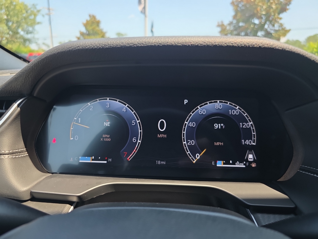 2025 Jeep Grand Cherokee Laredo Altitude photo 11