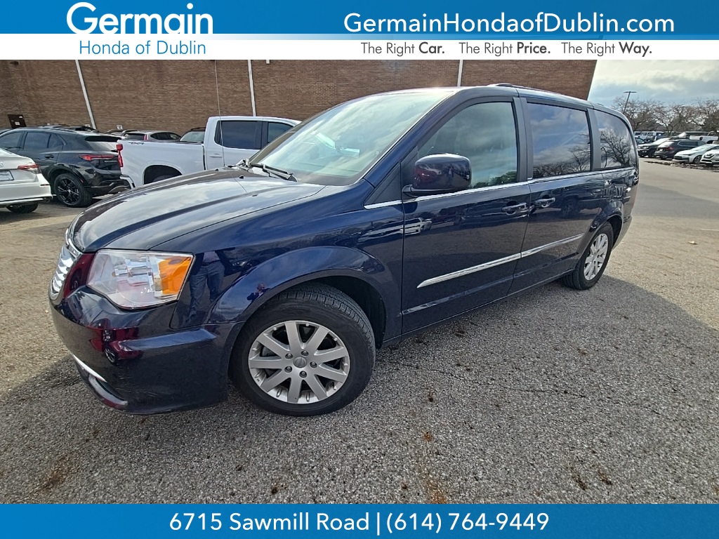 2013 Chrysler Town & Country Touring