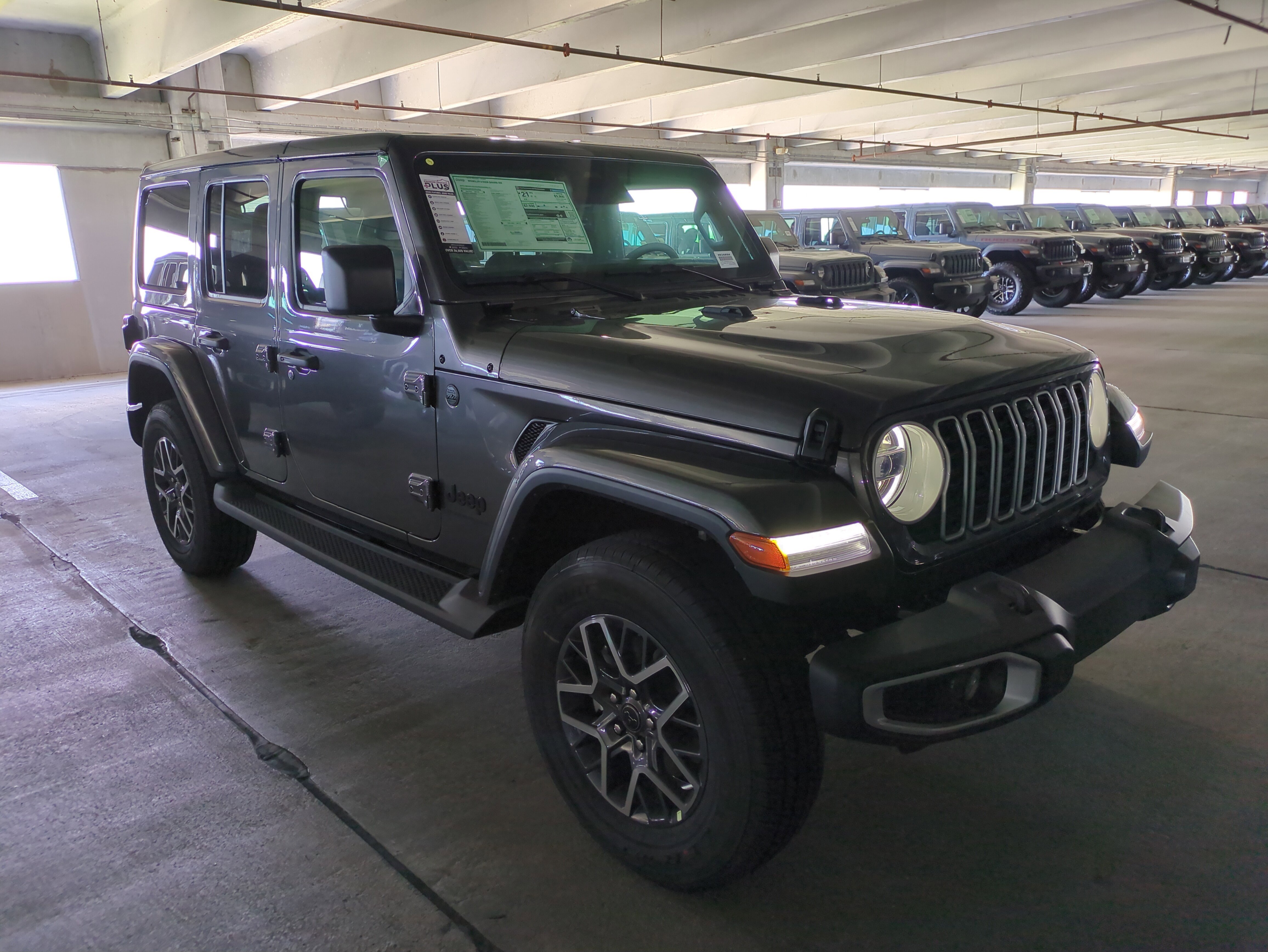 2025 Jeep Wrangler 4-Door Sahara's photo