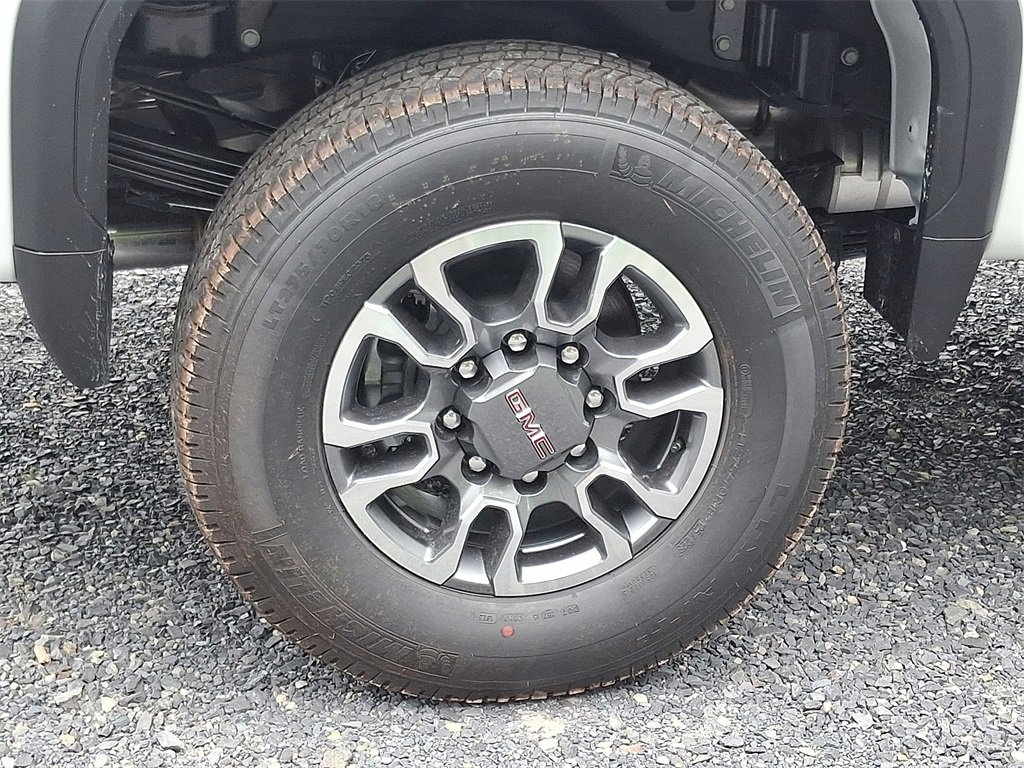 2025 Gmc Sierra 3500 HD Pro photo 4