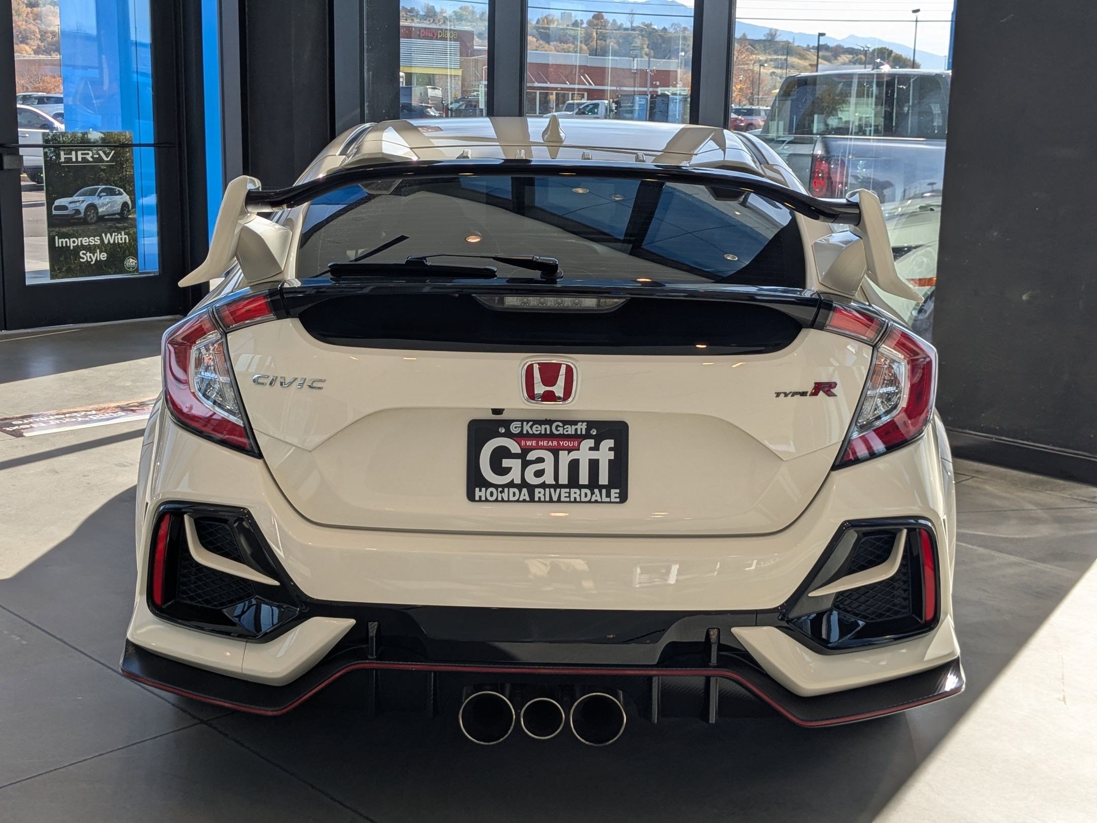 2021 Honda Civic Type R Touring photo 4