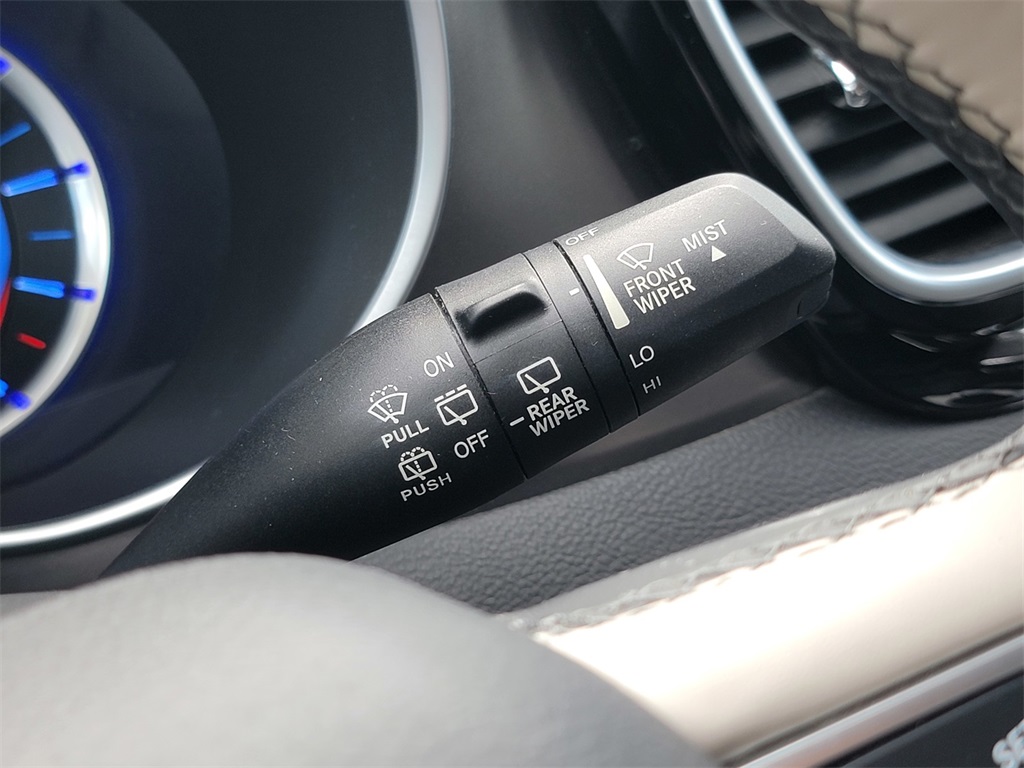 2018 Chrysler Pacifica Hybrid Limited photo 35
