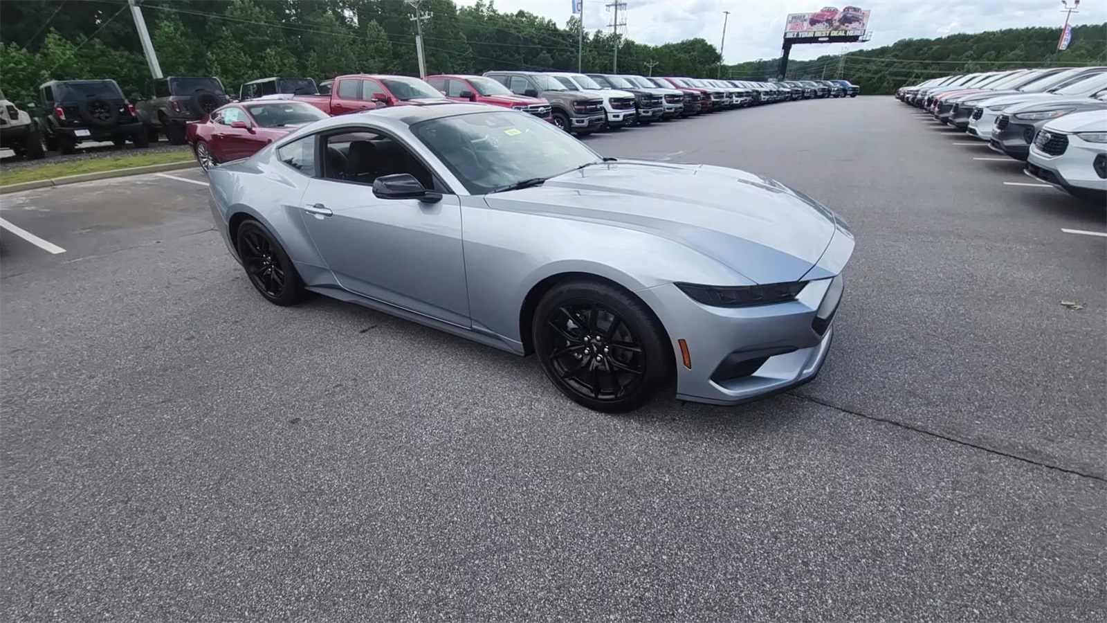 2025 Ford Mustang EcoBoost Premium photo 4