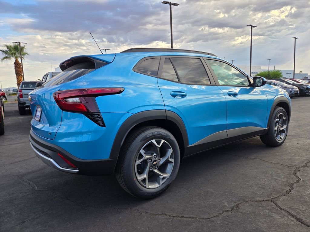 2026 Chevrolet Trax LT photo 4